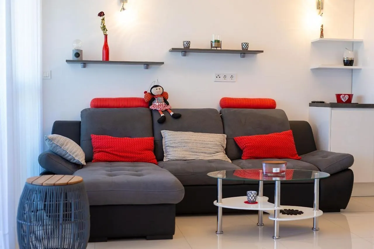 Apartment Crystal Aura Malinska 0*,  Croatia