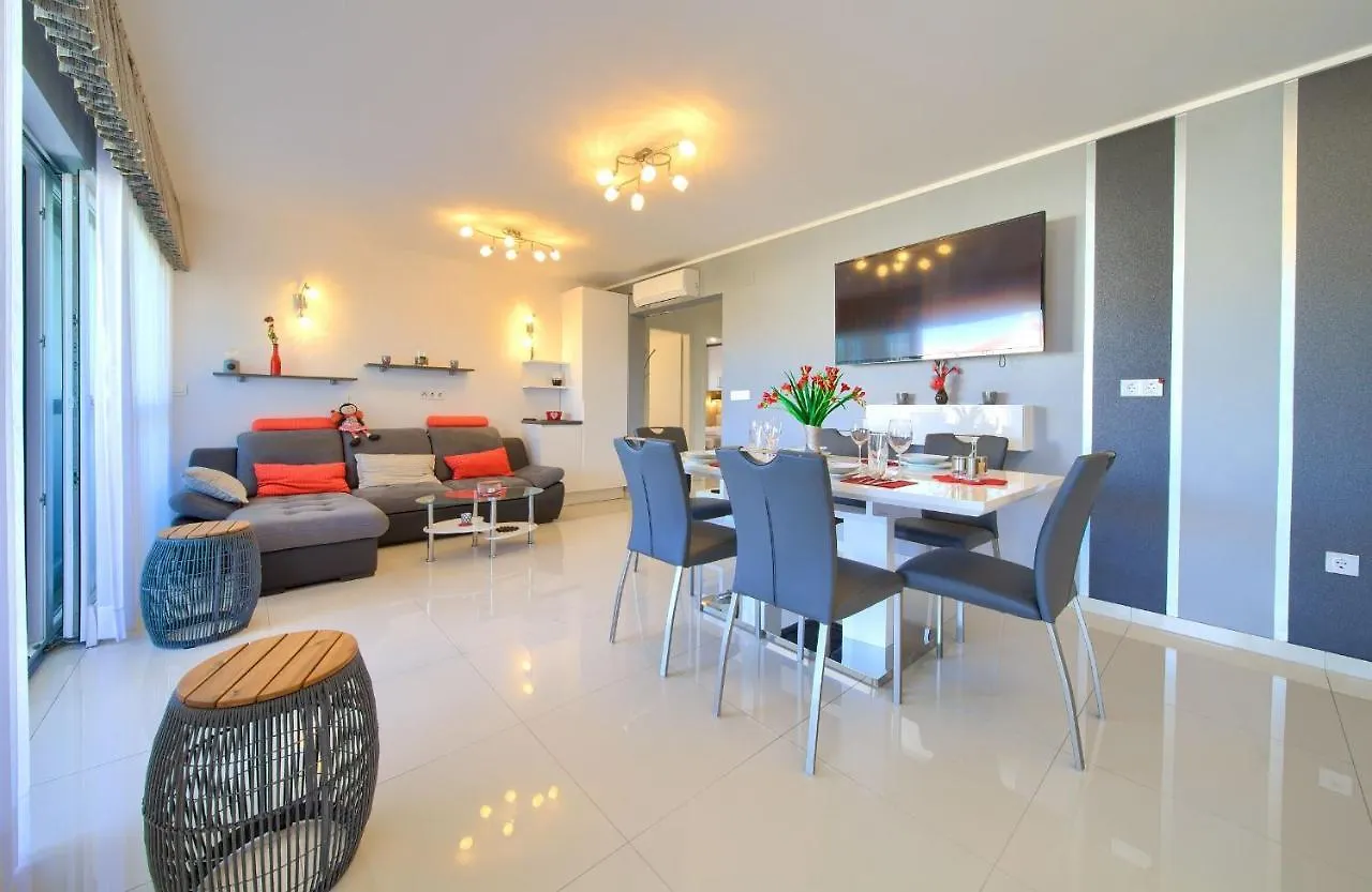 Apartment Crystal Aura Malinska