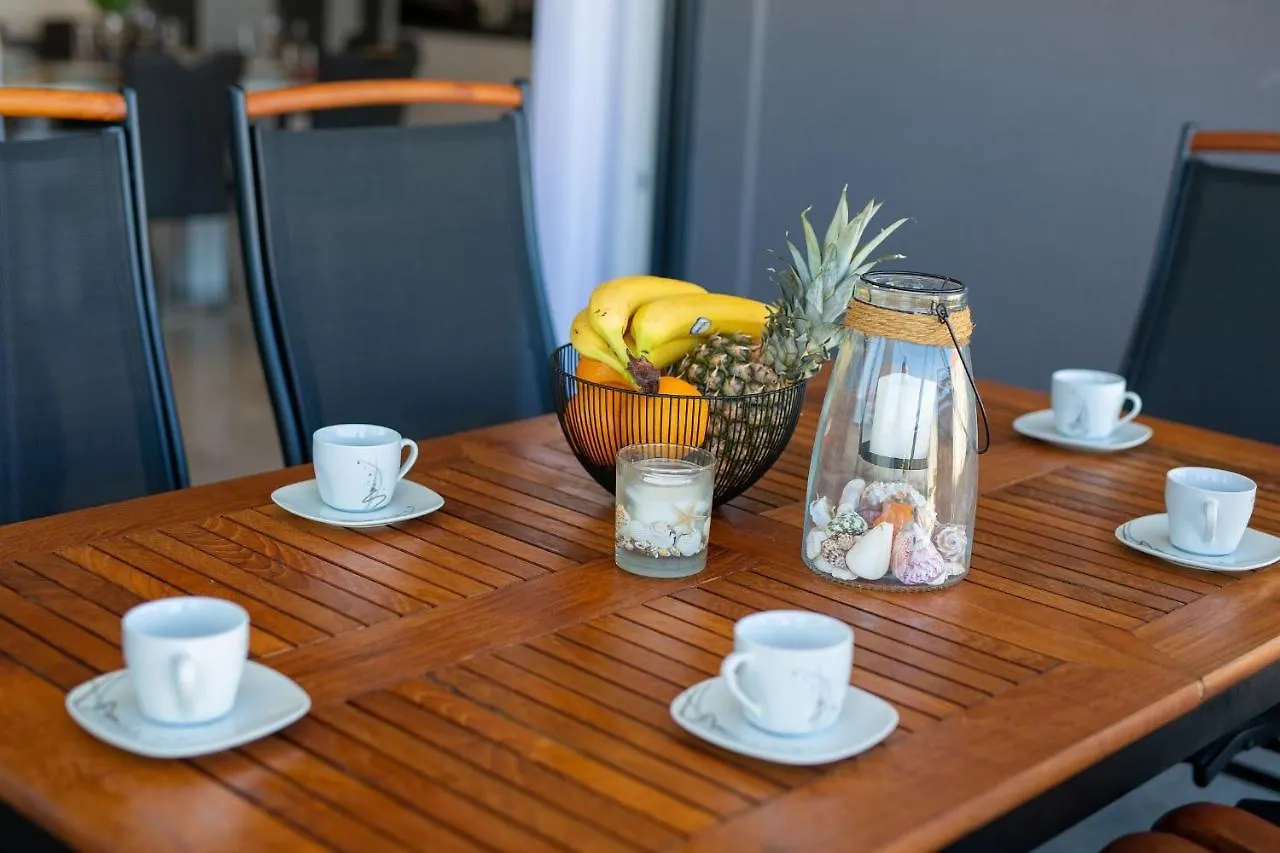 Apartment Crystal Aura Malinska 0*,  Κροατία