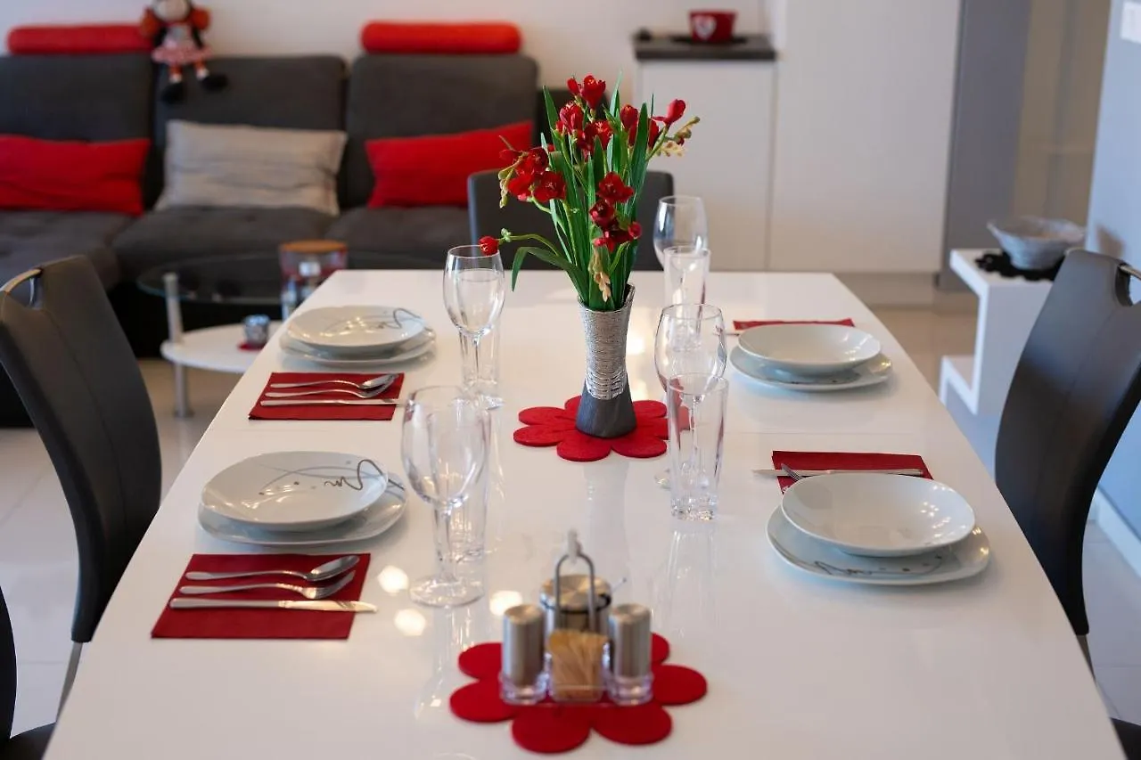 Apartment Crystal Aura Malinska 0*,
